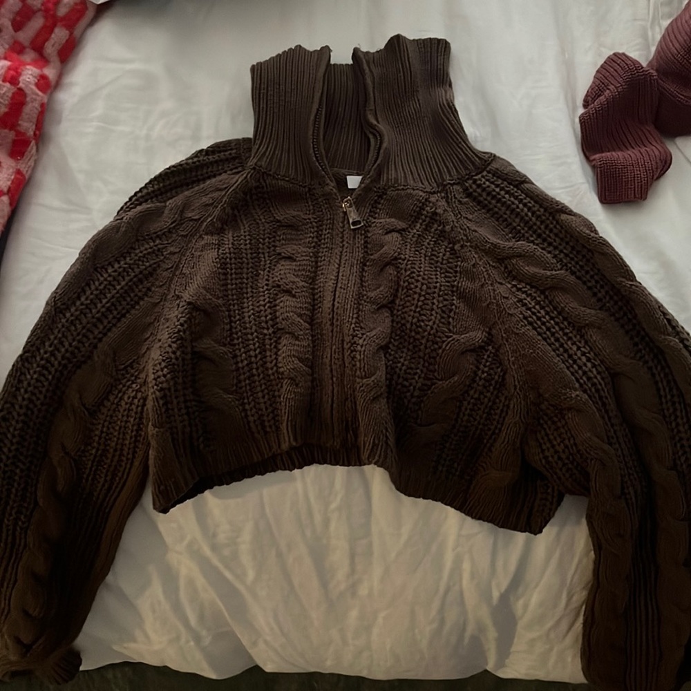 Brown cropped size medium sweater from Grey Bandit